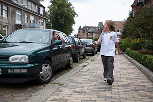 Rollenspiel am Auto